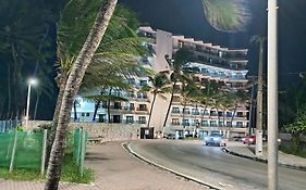 Um paraíso ao seu alcance! Apartamento na praia